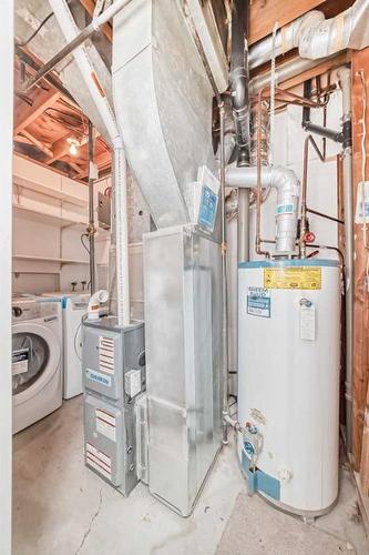 6-4503 75 Street Nw, Calgary, AB - Indoor Photo Showing Laundry Room