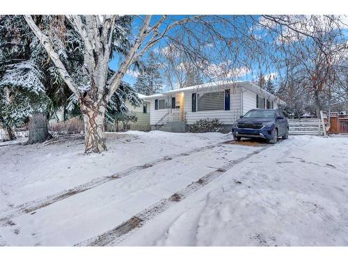 2323 23 Street Nw, Calgary, AB - Outdoor