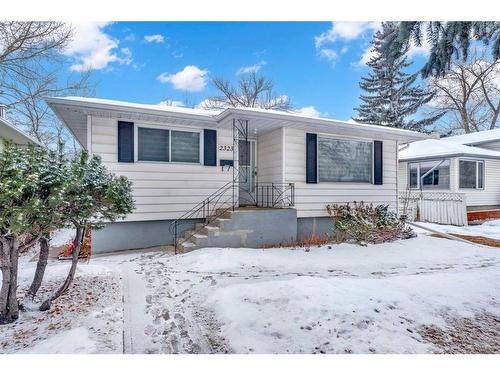 2323 23 Street Nw, Calgary, AB - Outdoor