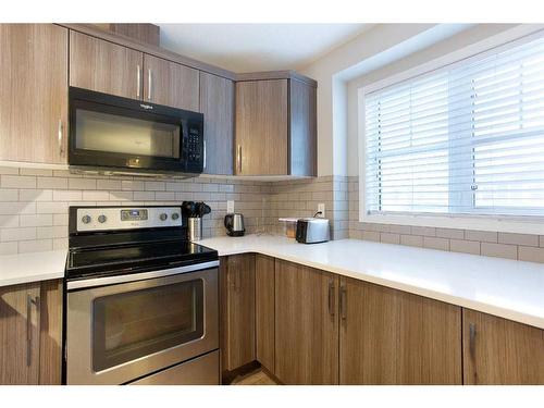 147 Cityscape Row Ne, Calgary, AB - Indoor Photo Showing Kitchen