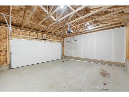 1199 Lanark Boulevard, Airdrie, AB - Indoor Photo Showing Garage