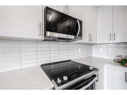 507-355 Nolancrest Heights Nw, Calgary, AB - Indoor Photo Showing Kitchen With Upgraded Kitchen