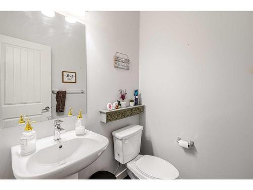 507-355 Nolancrest Heights Nw, Calgary, AB - Indoor Photo Showing Bathroom