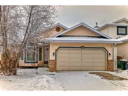 70 Sierra Vista Circle SW Calgary, AB T3H 3A4