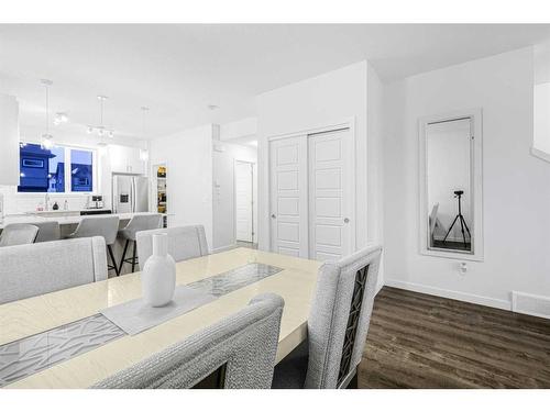 826 Belmont Drive, Calgary, AB - Indoor Photo Showing Dining Room