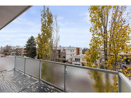 8-1530 26 Avenue Sw, Calgary, AB - Outdoor