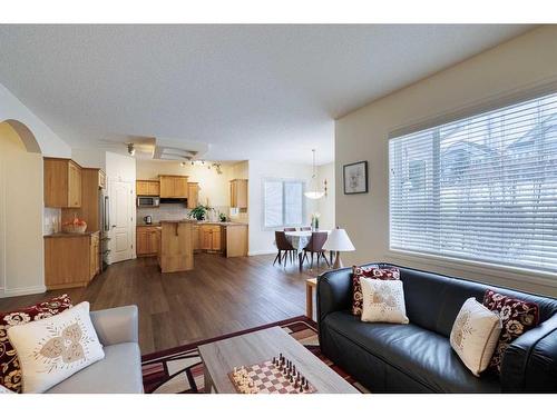 66 Tuscany Ridge Close Nw, Calgary, AB - Indoor Photo Showing Living Room