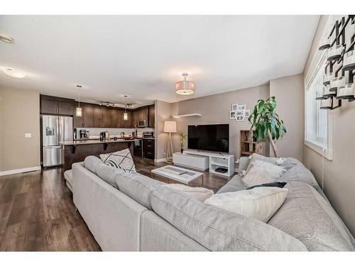 806 Evanston Manor Nw, Calgary, AB - Indoor Photo Showing Living Room