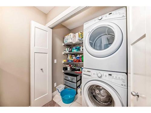 806 Evanston Manor Nw, Calgary, AB - Indoor Photo Showing Laundry Room