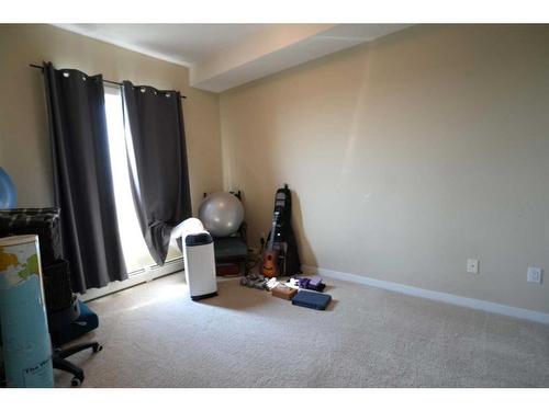 1314-604 East Lake Boulevard Ne, Airdrie, AB - Indoor Photo Showing Other Room