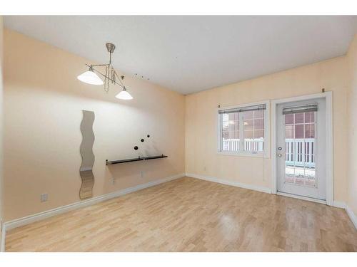 102-820 15 Avenue Sw, Calgary, AB - Indoor Photo Showing Other Room