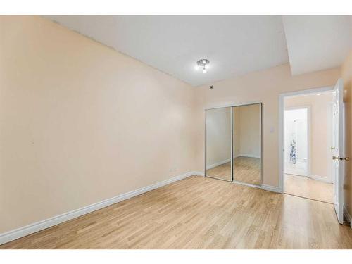 102-820 15 Avenue Sw, Calgary, AB - Indoor Photo Showing Other Room