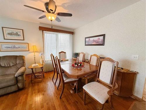 5720 58 Avenue, Olds, AB - Indoor Photo Showing Dining Room