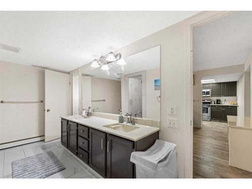 202-1625 14 Avenue Sw, Calgary, AB - Indoor