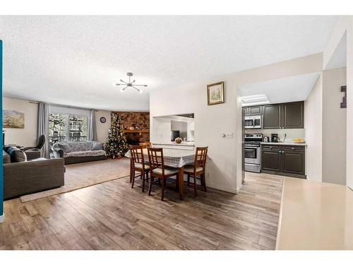 202-1625 14 Avenue Sw, Calgary, AB - Indoor