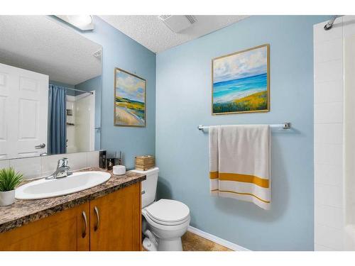 2105-700 Willowbrook Road Nw, Airdrie, AB - Indoor Photo Showing Bathroom