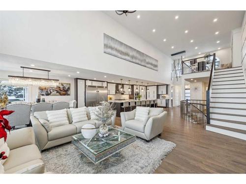 108 Patterson Drive Sw, Calgary, AB - Indoor Photo Showing Living Room