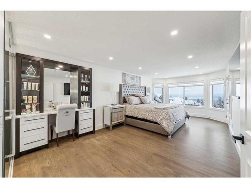 108 Patterson Drive Sw, Calgary, AB - Indoor Photo Showing Bedroom