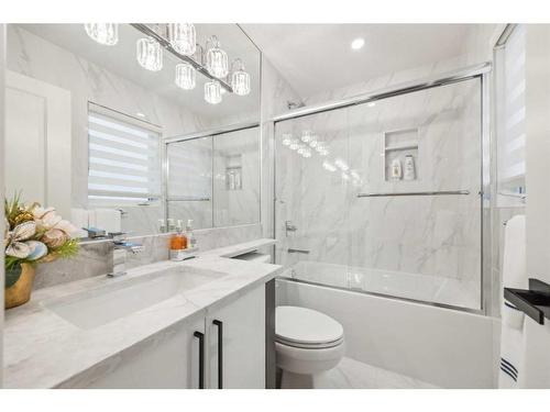 108 Patterson Drive Sw, Calgary, AB - Indoor Photo Showing Bathroom