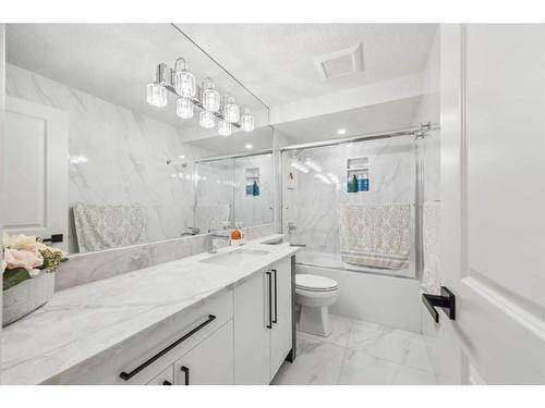 108 Patterson Drive Sw, Calgary, AB - Indoor Photo Showing Bathroom