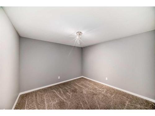 327 Avonburn Road Se, Calgary, AB - Indoor Photo Showing Other Room