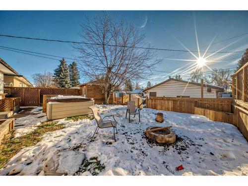 327 Avonburn Road Se, Calgary, AB - Outdoor With Deck Patio Veranda