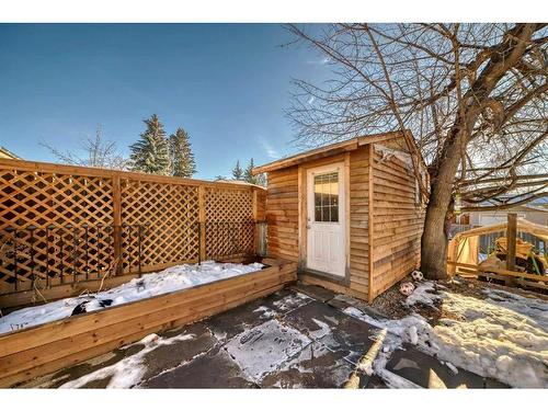 327 Avonburn Road Se, Calgary, AB - Outdoor With Deck Patio Veranda