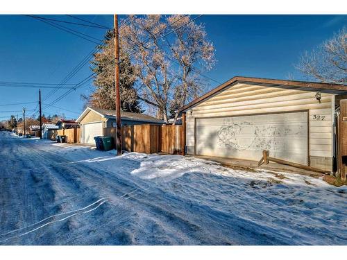 327 Avonburn Road Se, Calgary, AB - Outdoor