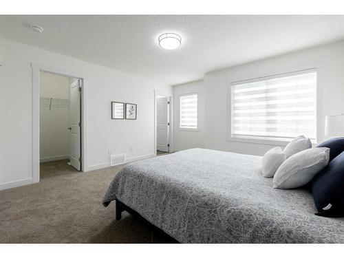 3093 Key Drive Sw, Airdrie, AB - Indoor Photo Showing Bedroom