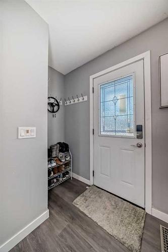 1204 60 Street Se, Calgary, AB - Indoor Photo Showing Other Room