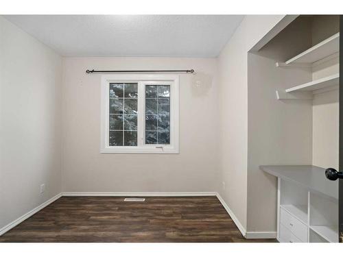 752 Fortalice Crescent Se, Calgary, AB - Indoor Photo Showing Other Room