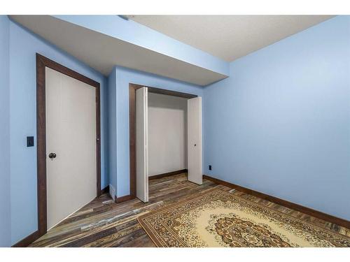 624 Quarry Way Se, Calgary, AB - Indoor Photo Showing Other Room