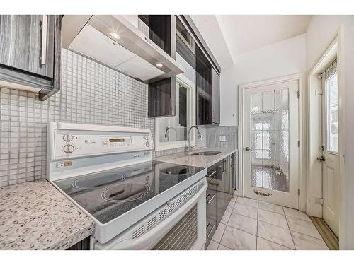 631 Taralake Way Ne, Calgary, AB - Indoor Photo Showing Kitchen