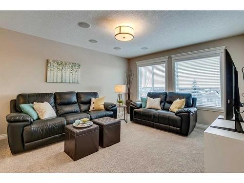 151 Auburn Sound Circle Se, Calgary, AB - Indoor Photo Showing Living Room