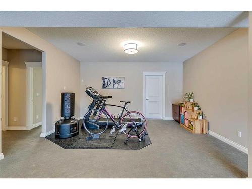 151 Auburn Sound Circle Se, Calgary, AB - Indoor Photo Showing Other Room