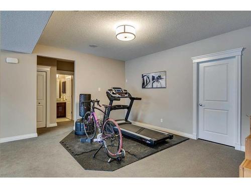 151 Auburn Sound Circle Se, Calgary, AB - Indoor Photo Showing Gym Room