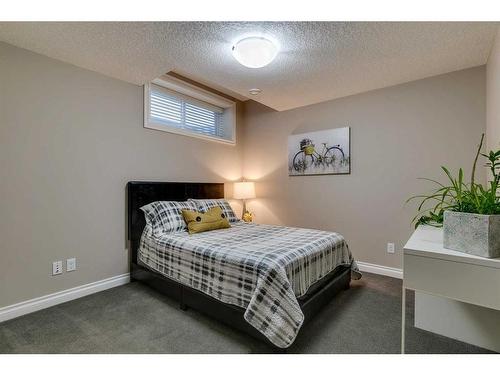 151 Auburn Sound Circle Se, Calgary, AB - Indoor Photo Showing Bedroom