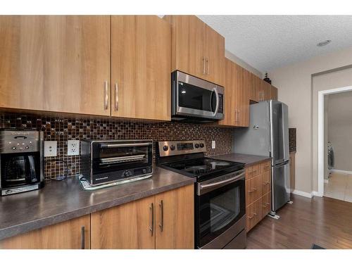 355 Walden Mews Se, Calgary, AB - Indoor Photo Showing Kitchen