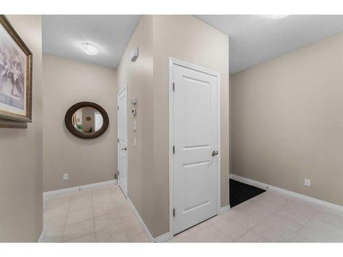 355 Walden Mews Se, Calgary, AB - Indoor Photo Showing Other Room