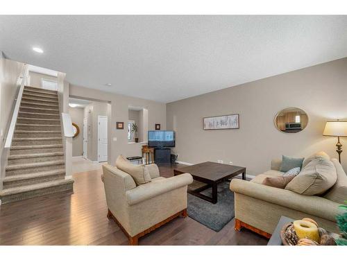 355 Walden Mews Se, Calgary, AB - Indoor Photo Showing Living Room