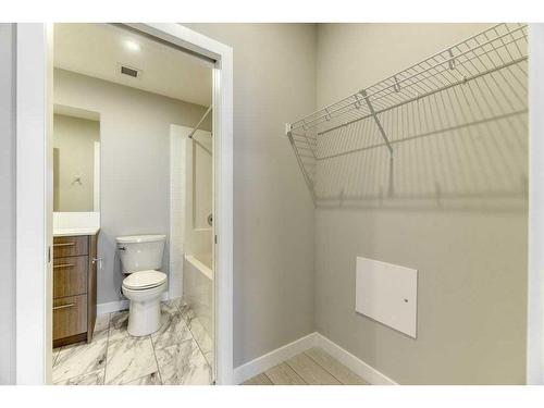 2221-60 Skyview Ranch Road Ne, Calgary, AB - Indoor Photo Showing Bathroom