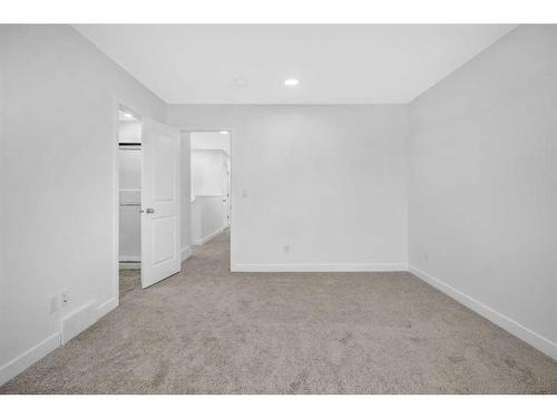 631 Rangeview Street Se, Calgary, AB - Indoor Photo Showing Other Room