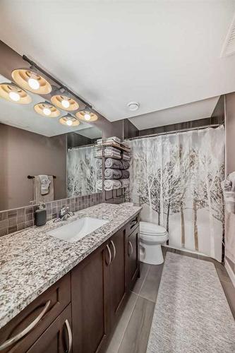 181 Muirfield Boulevard, Lyalta, AB - Indoor Photo Showing Bathroom