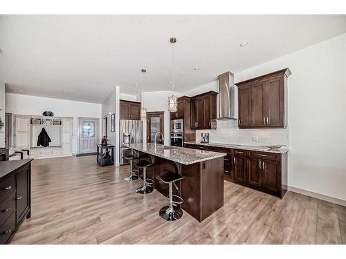 181 Muirfield Boulevard, Lyalta, AB - Indoor Photo Showing Kitchen With Upgraded Kitchen