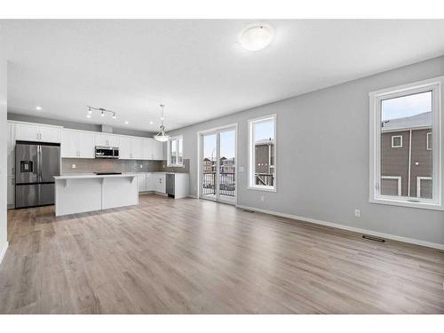 11 Cityline Manor Ne, Calgary, AB - Indoor Photo Showing Kitchen