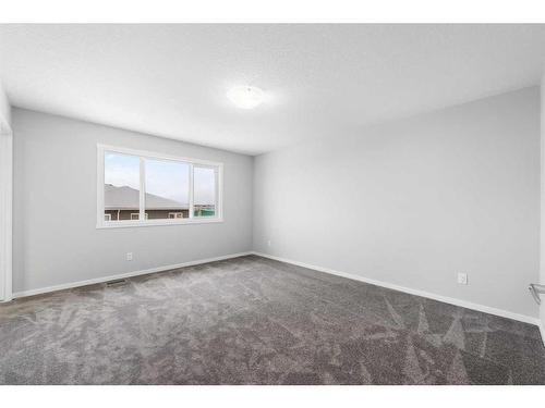 11 Cityline Manor Ne, Calgary, AB - Indoor Photo Showing Other Room