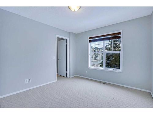 326 Toscana Gardens Nw, Calgary, AB - Indoor Photo Showing Other Room