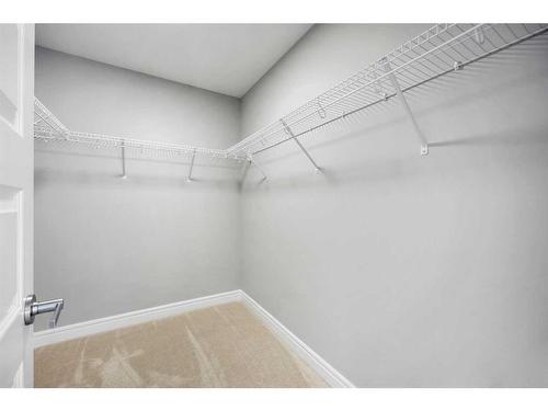 368 Creekrun Crescent Sw, Airdrie, AB - Indoor With Storage