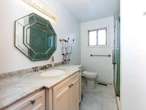 1416 Mardale Drive Ne, Calgary, AB - Indoor Photo Showing Bathroom