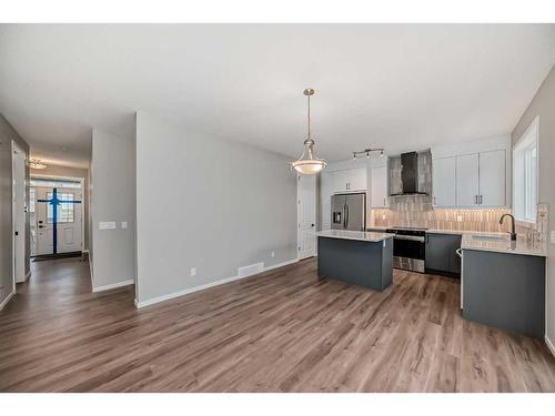 27 Cityline Heath Ne, Calgary, AB - Indoor Photo Showing Kitchen